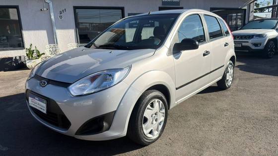 FORD FIESTA 1.6 ROCAM SE 8V FLEX 4P MANUAL